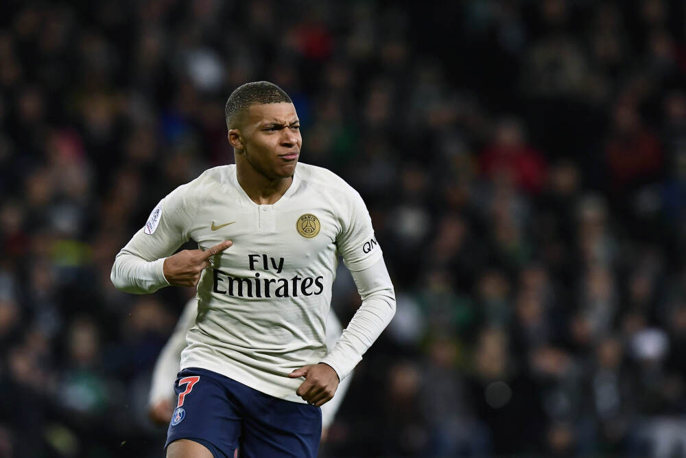 李先念途经濮阳，华野特邀作报告，粟裕聆听后为何满怀忧虑